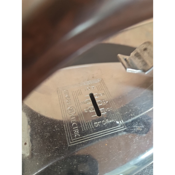 VINTAGE General Electric Automatic 375 WATT Travel Iron No.139F18 - Picture 3 of 11